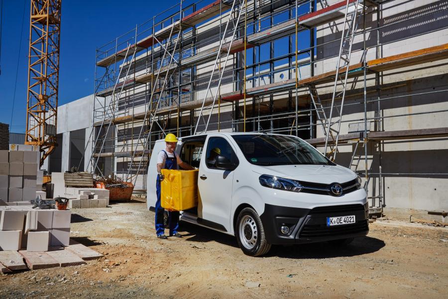  Toyota ProAce Van 2016 года  (фото 27 из 44)